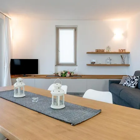 Apartment Casa Angiolina By Design