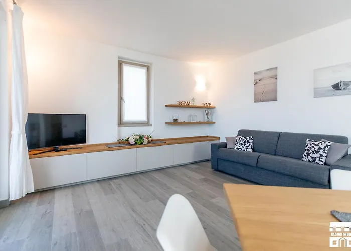 Apartment Casa Angiolina By Design Bellano